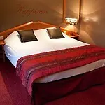 Hotel La Caleche 3*