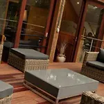 La Caleche Hotel