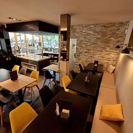 La Caleche Hotel
